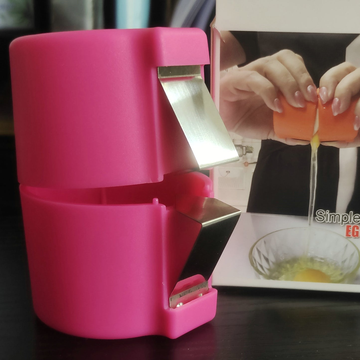 Modern Minimalist Portable Plastic Egg Opener